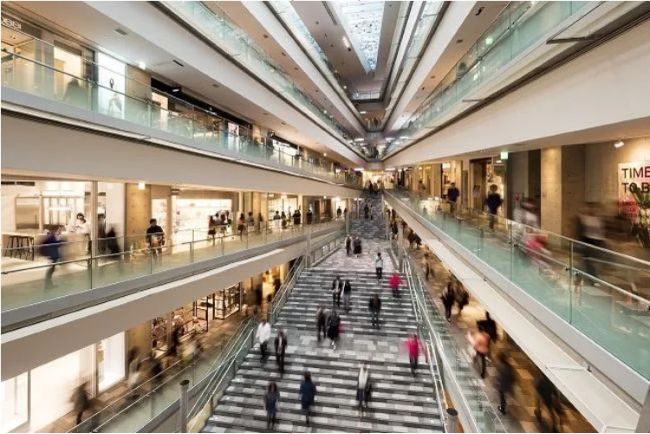 表参道ヒルズ_店舗内装