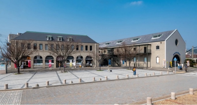 門司港レトロ観光物産館